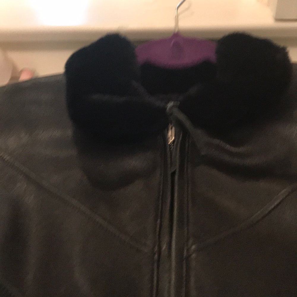 Leather jacket - fur trim